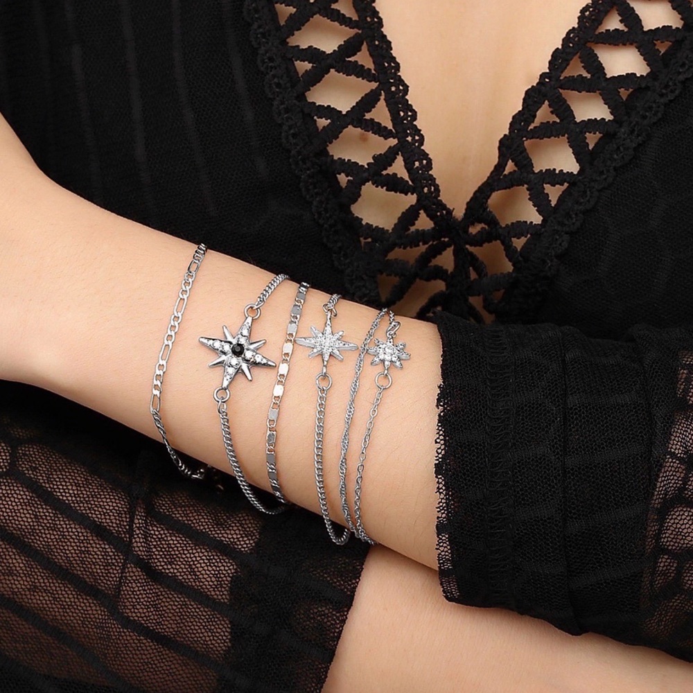 2/$20! Set of 6 Silver/Crystal Star Bracelets - Picture 3 of 7